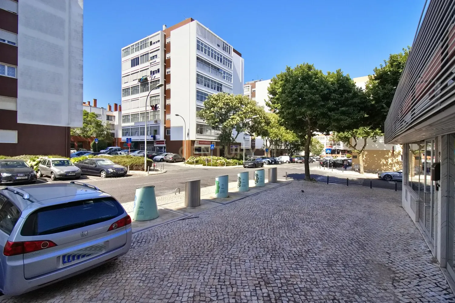 Apartamento de 3 dormitorios en Oeiras, Portugal No. 290021
