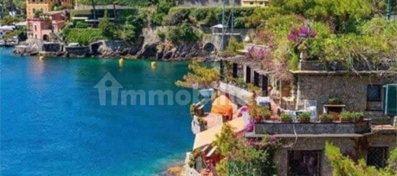 5 rooms Apartment in Camporosso, Italy No. 353304 10