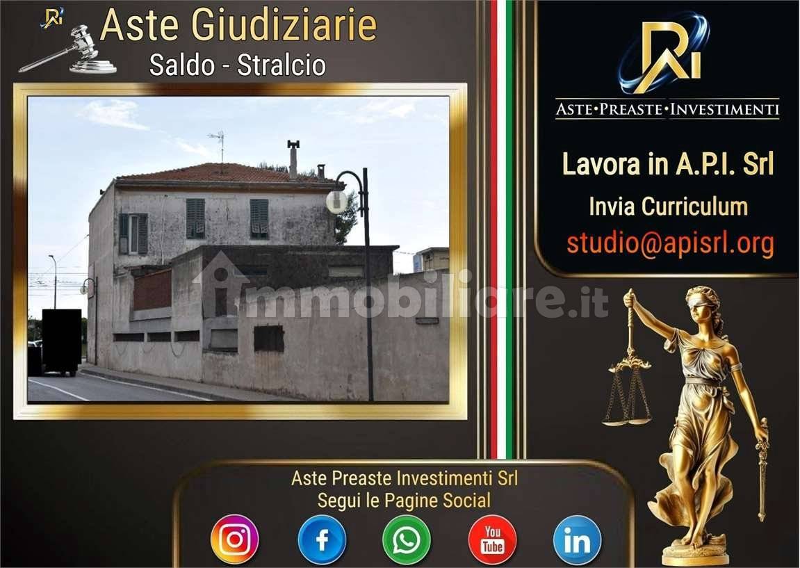 5 rooms Apartment in Camporosso, Italy No. 353304