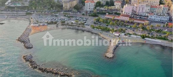 5 rooms Apartment in Camporosso, Italy No. 353304 12