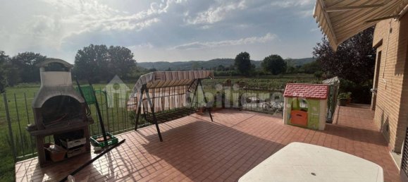 4 غرف نوم شقة في Corciano, Italy رقم 353593 28