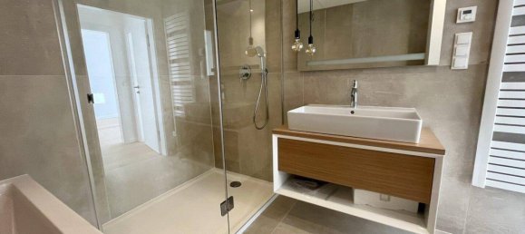 Квартира с 4 комнатами в Вена, Австрия № 214897 9