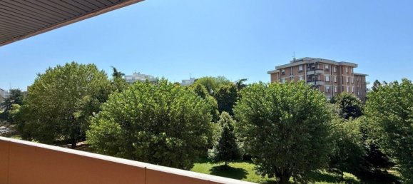 5 bedrooms Apartment in Reggio Emilia, Italy No. 323412 18
