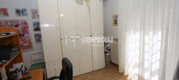 4 rooms Apartment in Valenzano, Italy No. 16463 15