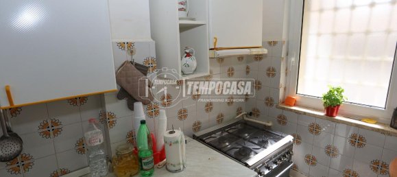 4 rooms Apartment in Valenzano, Italy No. 16463 4