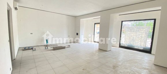Propiedad comercial de 1 habitación en Pavia, Italy No. 118034 4