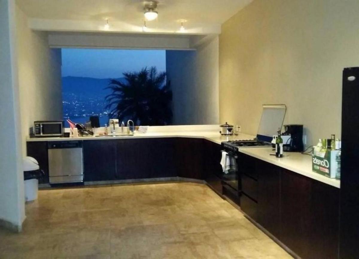 5 bedrooms House in Guerrero, Mexico No. 150685