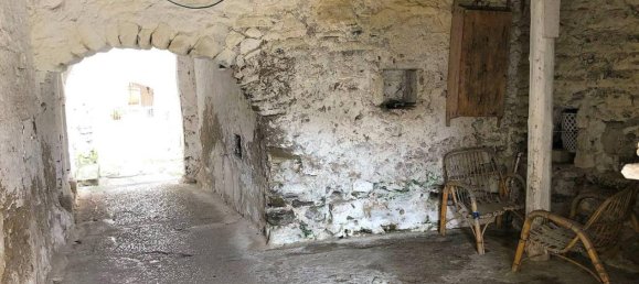 3 rooms House in Sessa Aurunca, Italy No. 37019 4