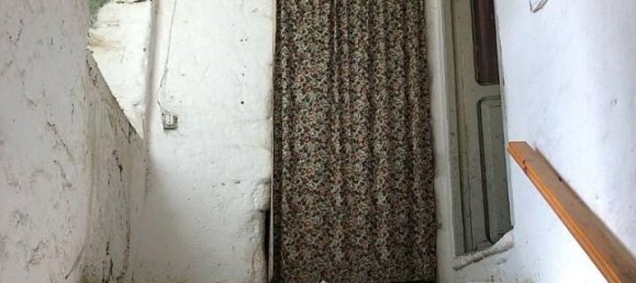 3 rooms House in Sessa Aurunca, Italy No. 37019 6