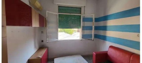 3 rooms Apartment in Livorno, Italy No. 41754 19