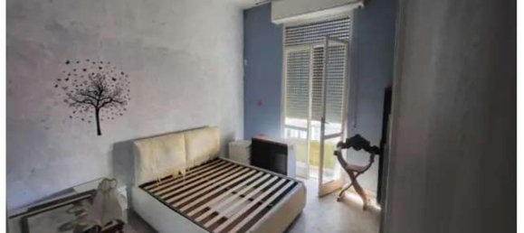 3 rooms Apartment in Livorno, Italy No. 41754 18