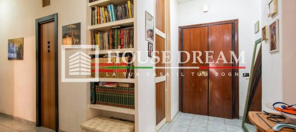 2 bedrooms Apartment in Rome, Italy No. 321367 4