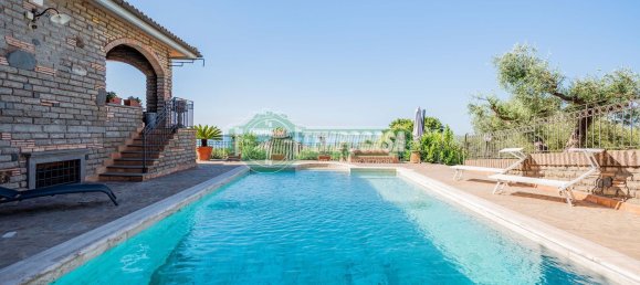 Villa de 6 habitaciónes en Trevignano Romano, Italy No. 298424 5