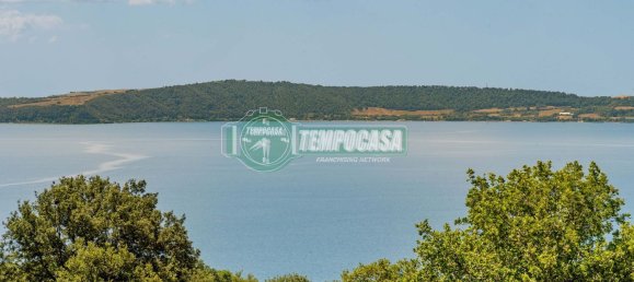 Villa de 6 habitaciónes en Trevignano Romano, Italy No. 298424 3