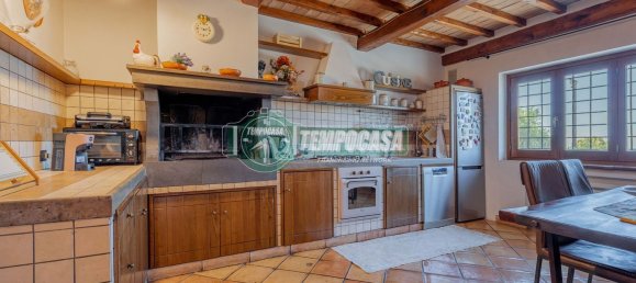 Villa de 6 habitaciónes en Trevignano Romano, Italy No. 298424 31