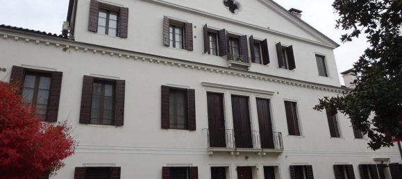 2 rooms Penthouse in Venice, Italy No. 38619 2