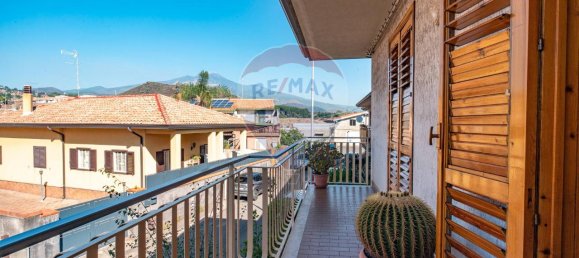 5 rooms Apartment in Viagrande, Italy No. 155463 3