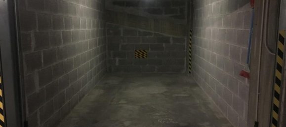 Garage à Terni, Italy 17m² No. 116135 3