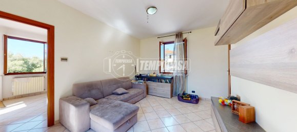 2-salle Appartement à Bra, Italy No. 293678 5