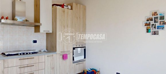 2-salle Appartement à Bra, Italy No. 293678 13