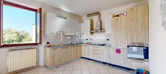 2-salle Appartement à Bra, Italy No. 293678 15