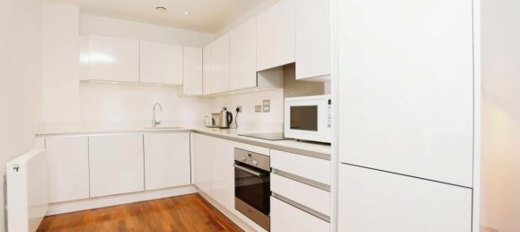 3 bedrooms Apartment in London, United Kingdom No. 10510 5