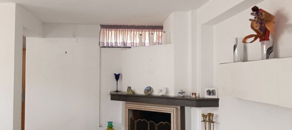 Вилла с 10 спальнями в Муньяно ди Наполи, Италия № 376756 6