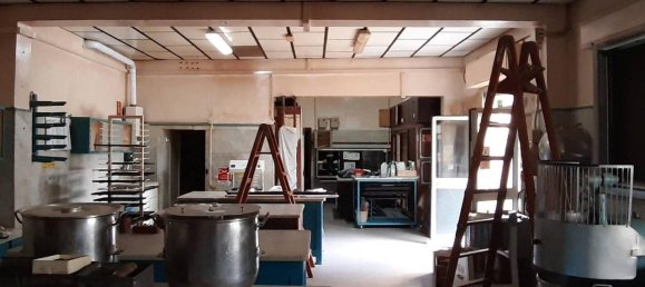 8 rooms House in Ferrara, Italy No. 123460 10