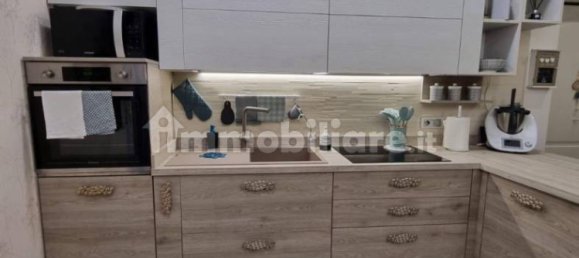 3 bedrooms Apartment in Messina, Italy No. 250852 5