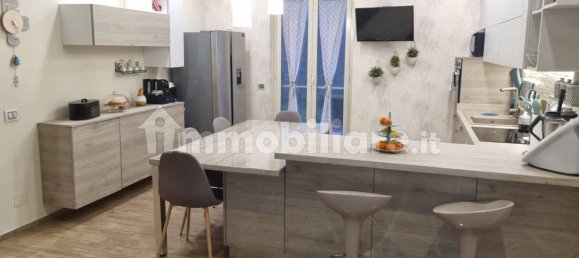 3 bedrooms Apartment in Messina, Italy No. 250852 3