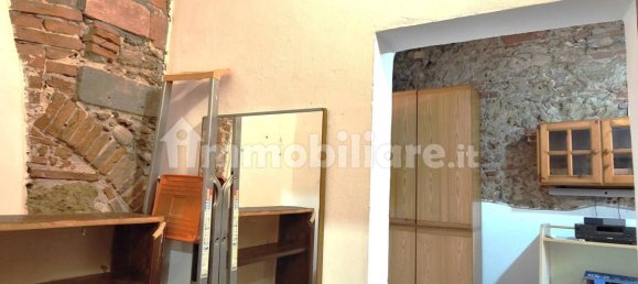 Apartamento de 1 dormitorio en Livorno, Italy No. 300512 10