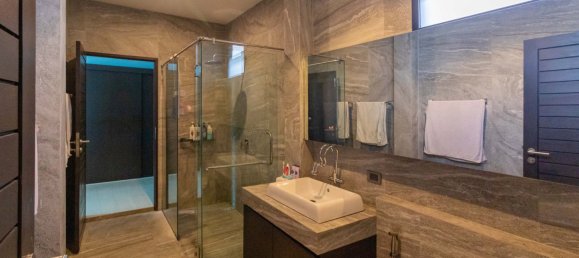 4 bedrooms Villa in Bang Tao, Thailand No. 6117 10