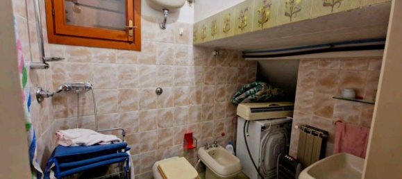 6 rooms Apartment in Terni, Italy No. 208713 4