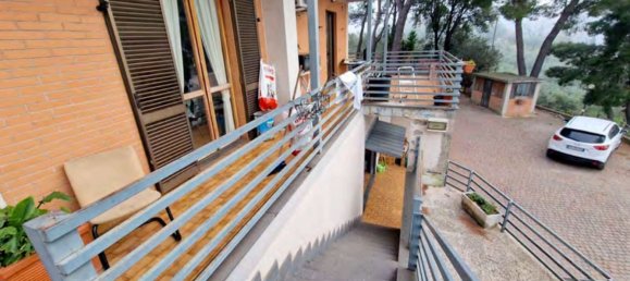 6 rooms Apartment in Terni, Italy No. 208713 9