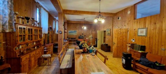 6 rooms Apartment in Terni, Italy No. 208713 3