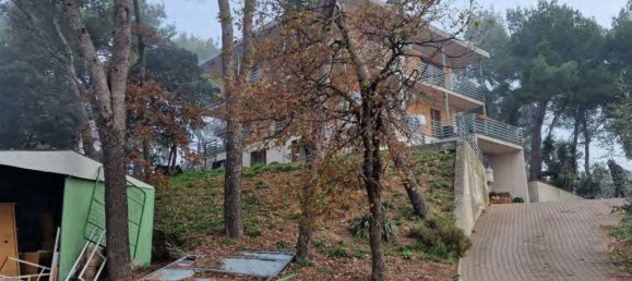 6 rooms Apartment in Terni, Italy No. 208713 18