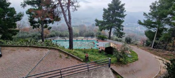 6 rooms Apartment in Terni, Italy No. 208713 15