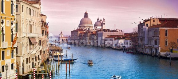 4 Schlafzimmer Wohnung in Venice, Italy, Nr. 268411 9