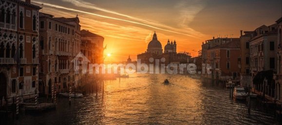 4 Schlafzimmer Wohnung in Venice, Italy, Nr. 268411 5