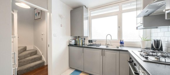 3 bedrooms Apartment in London, United Kingdom No. 7643 6