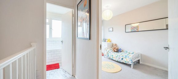 3 bedrooms Apartment in London, United Kingdom No. 7643 25