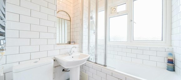 3 bedrooms Apartment in London, United Kingdom No. 7643 14