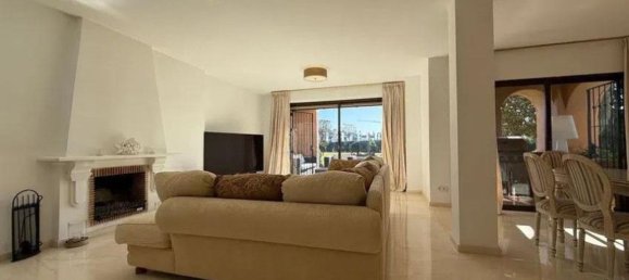 3 Schlafzimmer Wohnung in Estepona, Spain, Nr. 184127 10
