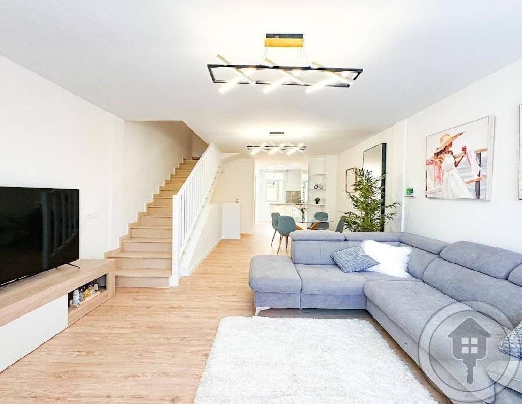 Дом с 3 спальнями в Гранадилья-де-Абона, Испания № 23106