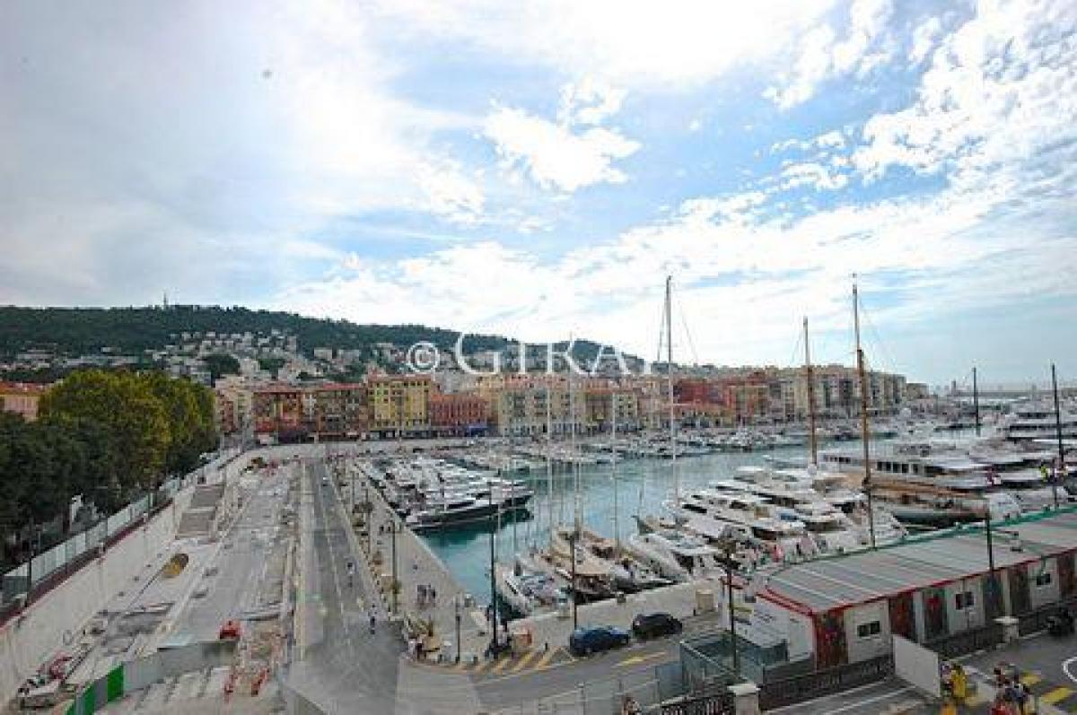 Condominio de 4 dormitorios en Nice, France No. 15614