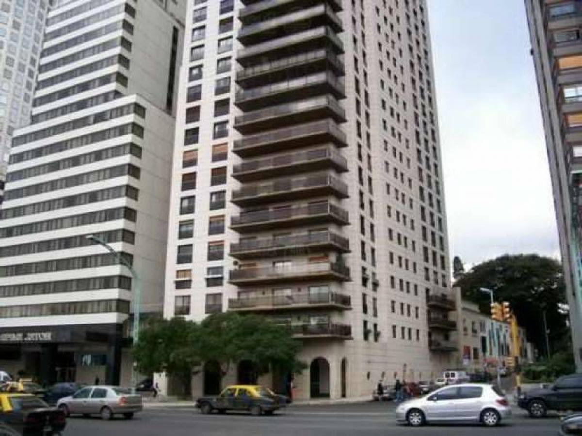 4 bedrooms Apartment in Buenos Aires, Argentina No. 70265