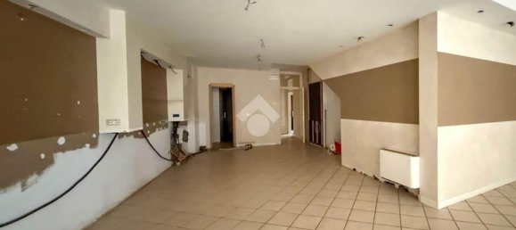 64m² Commercial property in Salò, Italy No. 335629 24