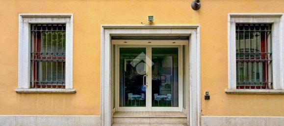 64m² Commercial property in Salò, Italy No. 335629 3