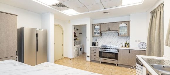 Villa T6 em Dubai Sports City, UAE N.º 14971 6