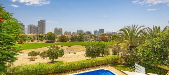 Villa T6 em Dubai Sports City, UAE N.º 14971 17